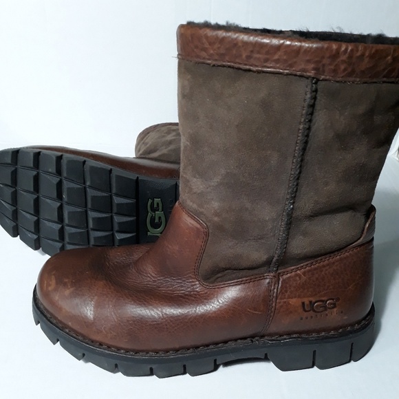 UGG Other - UGG Beacon leather boots